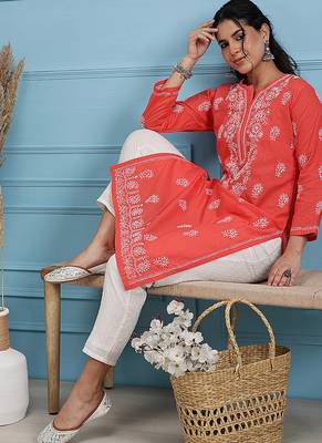 Hand embroidered carrot pink cotton lucknow chikan kurta 6