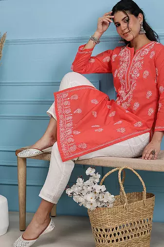 Hand embroidered carrot pink cotton lucknow chikan kurta