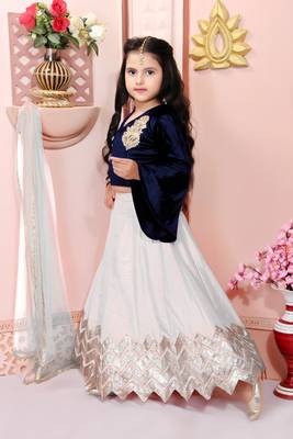 Navy blue embroidered velvet a line lehenga choli dupatta 2