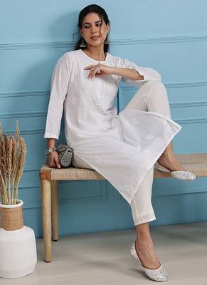 Hand embroidered white cotton lucknowi chikankari straight kurta 6