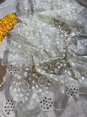 Off White Color Organza Floral Saree 3