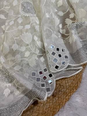 Off White Color Organza Floral Saree 5