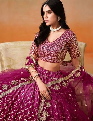 pink zari embroidered lehenga set choli with dupatta with dupatta 5