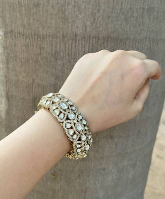 Gold plated beaded polki bangle 2