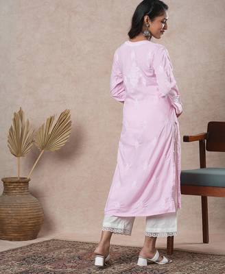 Hand embroidered pink cotton lucknowi chikankari straight kurta 2