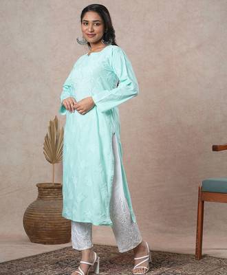 Hand embroidered sea green cotton lucknowi chikankari straight kurta 1