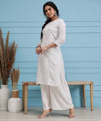 Hand embroidered white cotton lucknowi chikankari straight kurta 3
