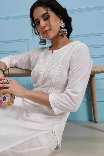 Hand embroidered white cotton lucknowi chikankari straight kurta