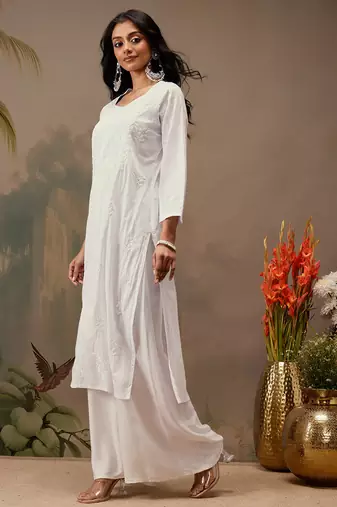 Hand embroidered white cotton lucknowi chikankari straight kurta