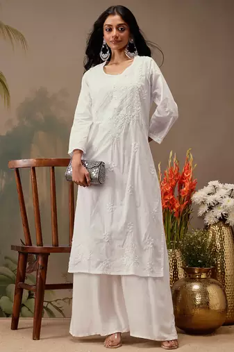Hand embroidered white cotton lucknowi chikankari straight kurta