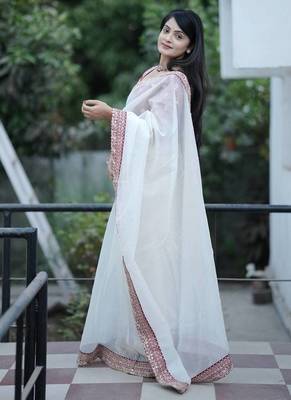 White Color Silk Blend Sequins And Jari Dori Embroidery Work Saree 4