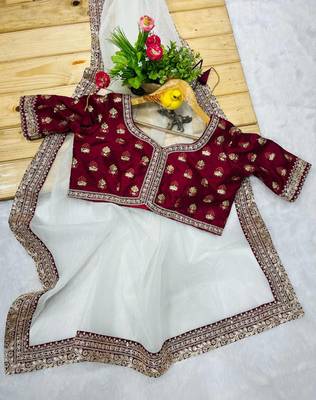 White Color Silk Blend Sequins And Jari Dori Embroidery Work Saree 5