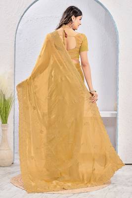 Beige Two Tone Silk Zari embroidered Saree With Blouse 3