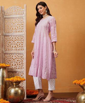 Hand embroidered lilac cotton lucknowi chikankari anarkali a-line kurta 3