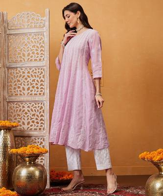Hand embroidered lilac cotton lucknowi chikankari anarkali a-line kurta 4
