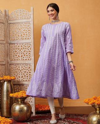 Hand embroidered mauve cotton lucknowi chikankari anarkali a-line kurta 1