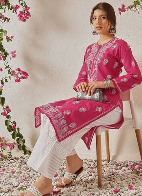 Hand embroidered magenta cotton lucknowi chikankari straight kurta 4