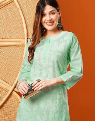 Hand embroidered sea green cotton lucknowi chikankari straight kurta 6