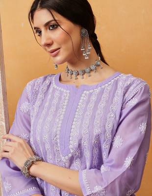 Hand embroidered mauve cotton lucknowi chikankari anarkali a-line kurta 6