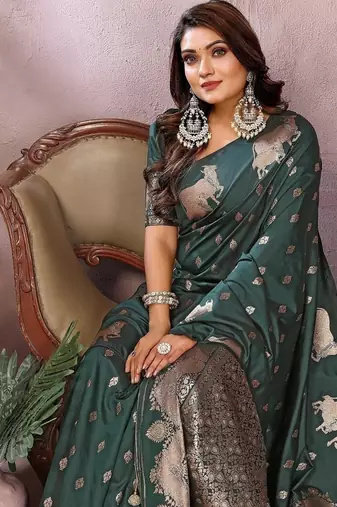 Dark green Color Gala weaving Banarasi Art Silk Saree