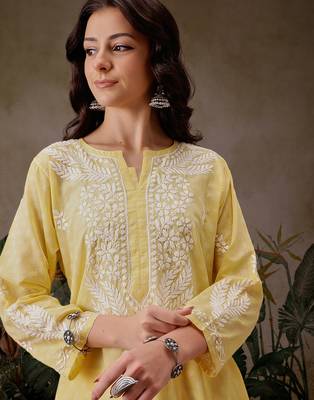 Hand embroidered yellow cotton lucknowi chikankari co-ord set 5