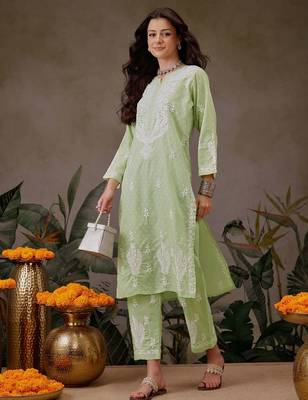 Hand embroidered liril geen cotton lucknowi chikankari co-ord set 4
