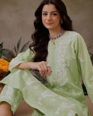 Hand embroidered liril geen cotton lucknowi chikankari co-ord set 5