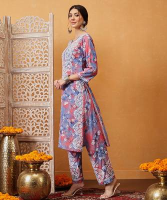 Hand embroidered floral printed carrot pink and blue cotton lucknowi chikankari co-ord set 4