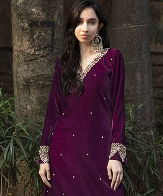Wine velvet embroidered kurta & pant set 1