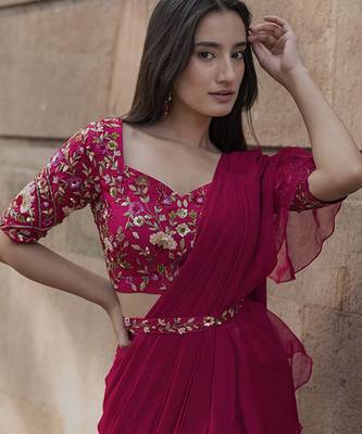 Pink organza plain saree with embroidered blouse & belt 4