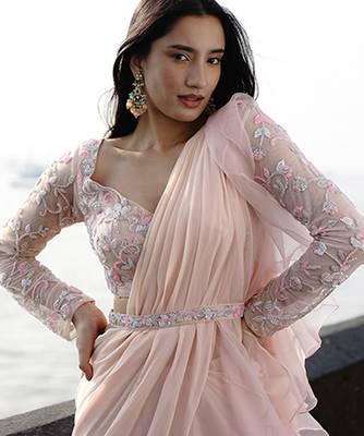 Pink organza plain saree with embroidered blouse & belt 3
