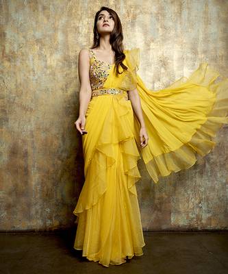 Yellow organza plain saree with embroidered blouse & belt 3