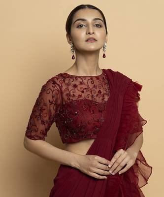 Maroon organza plain saree with embroidered blouse & belt 3