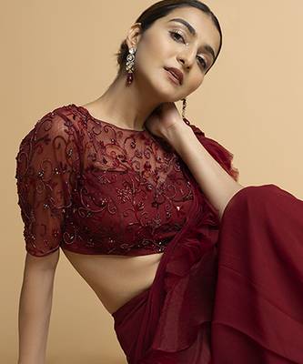 Maroon organza plain saree with embroidered blouse & belt 5