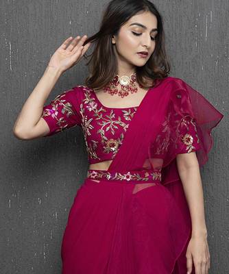Pink organza plain saree with embroidered blouse & belt 5
