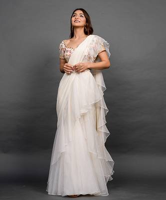 White organza plain saree with embroidered blouse & belt 5
