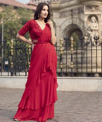 Red georgette plain saree with embroidered blouse & belt 3