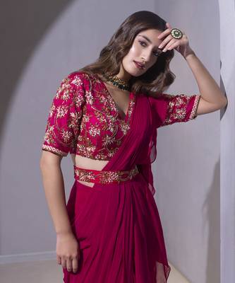 Pink organza plain saree with embroidered blouse & belt 3