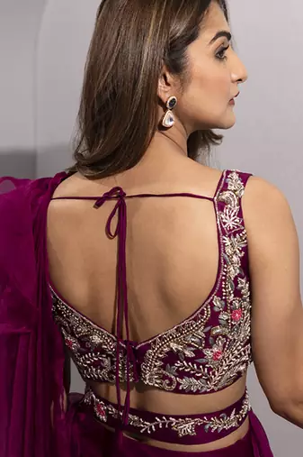 Wine organza plain saree with embroidered blouse & belt