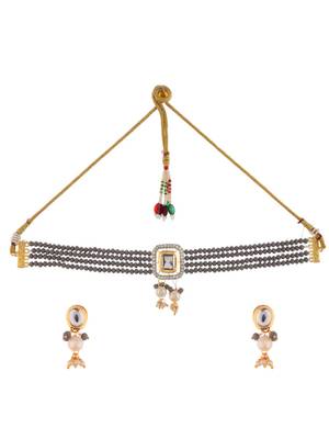 Gold-toned pearl beaded bracelet & earrings set 3