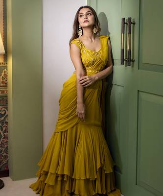 Yellow organza plain saree with embroidered blouse & belt 1