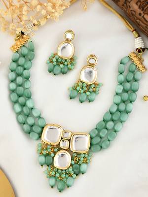 Green beaded gold necklace & earrings set for women 2