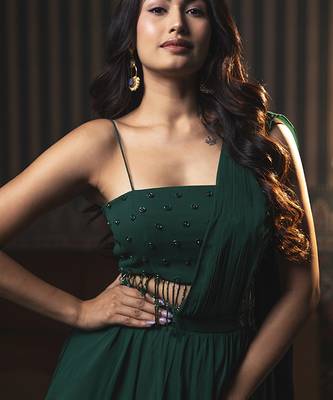 Green georgette plain saree with embroidered blouse 2