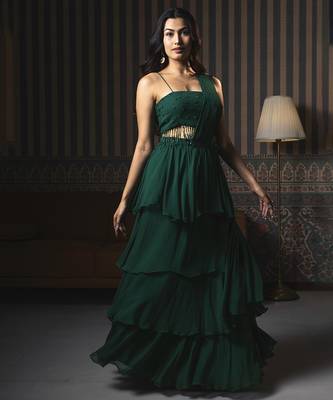 Green georgette plain saree with embroidered blouse 3