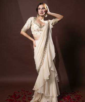 White organza plain saree with embroidered blouse 5