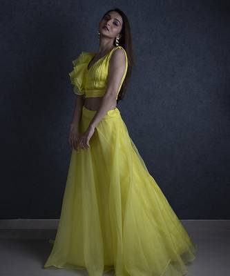yellow organza plain Lehenga 4