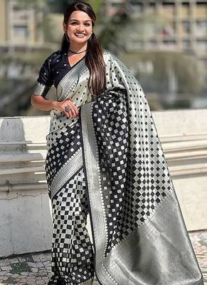 Black silk blend saree with blouse 1