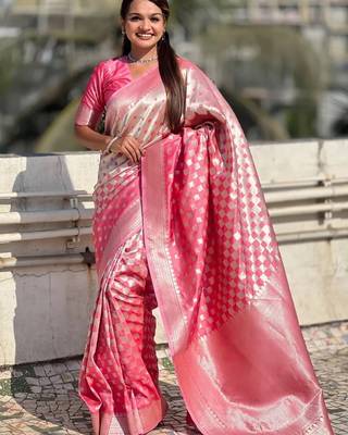 Babypink silk blend saree with blouse 2