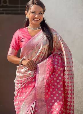 Babypink silk blend saree with blouse 5