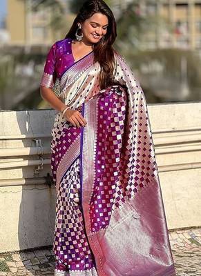Purple silk blend saree with blouse 2